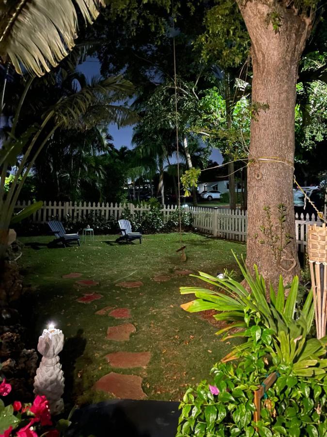 Ne Miami Cottage Exterior photo